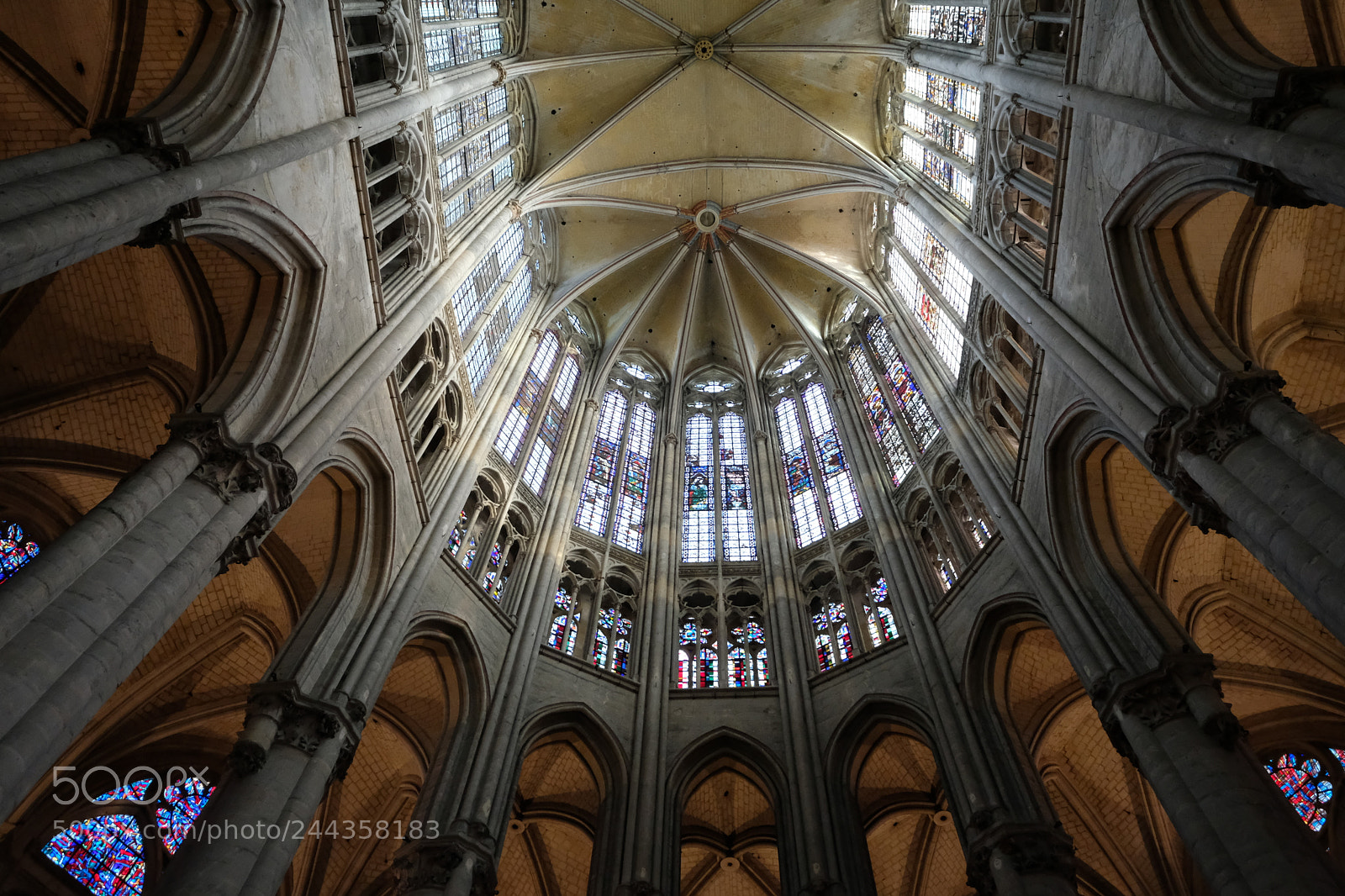 Fujifilm X-Pro2 sample photo. Cathedrale de beauvais. photography