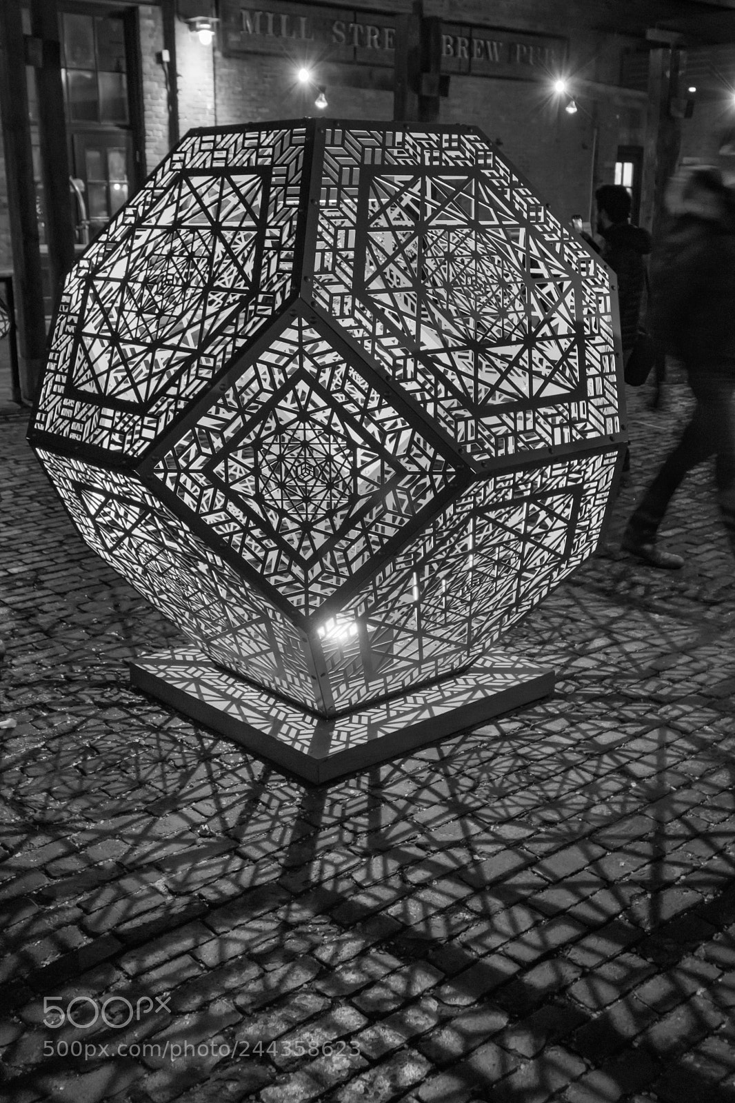 Canon EOS 760D (EOS Rebel T6s / EOS 8000D) sample photo. Light sculpture photography