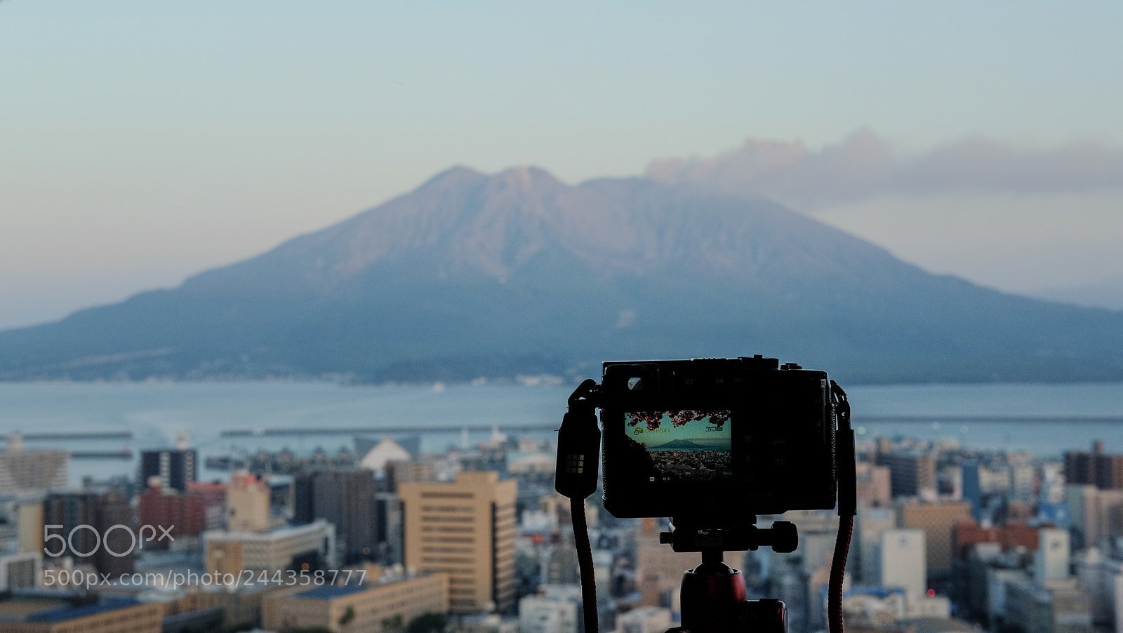 Fujifilm X-T1 sample photo. Sakurajima photography