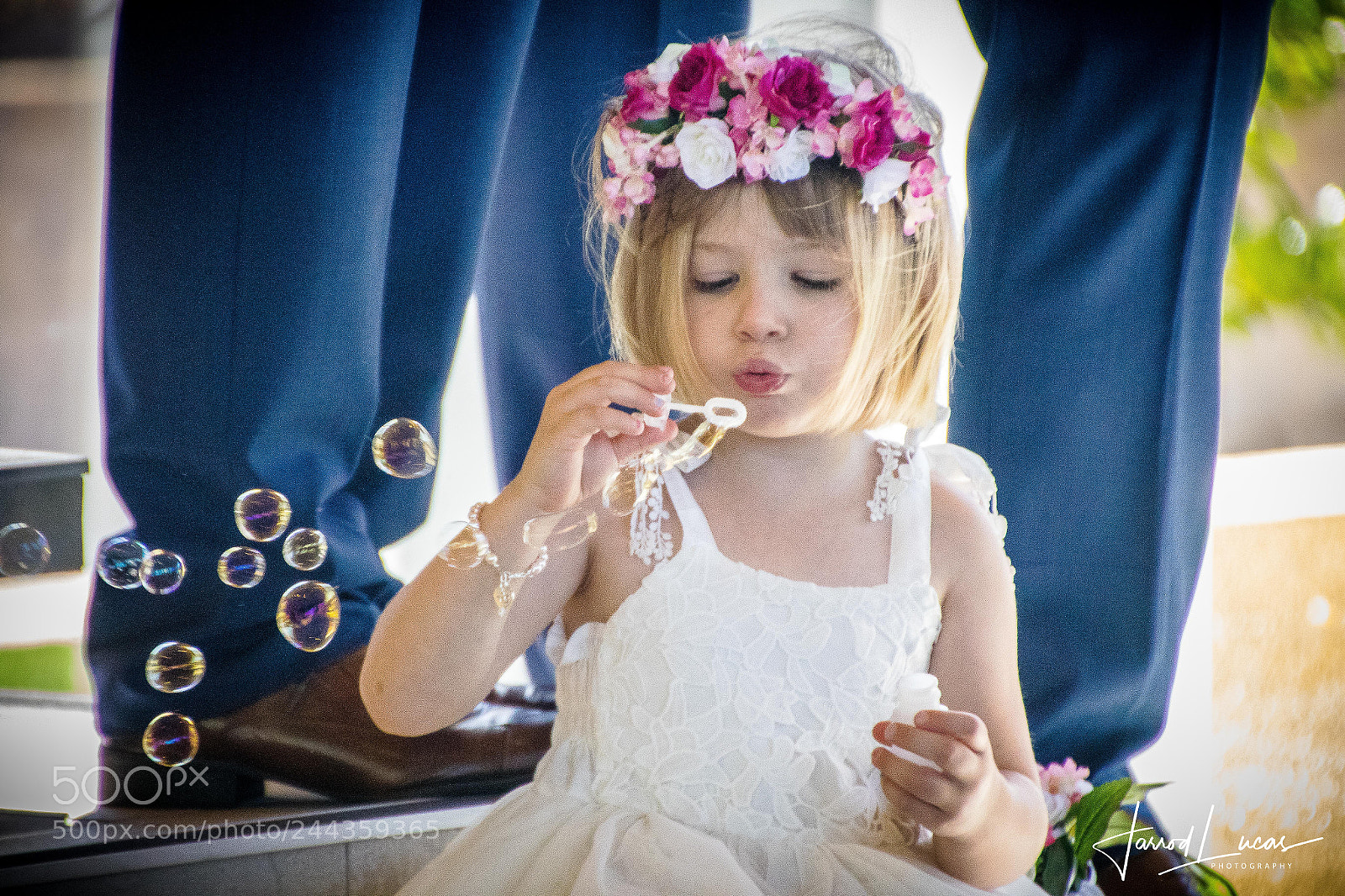 Canon EOS 7D Mark II sample photo. Wedding bubbles photography