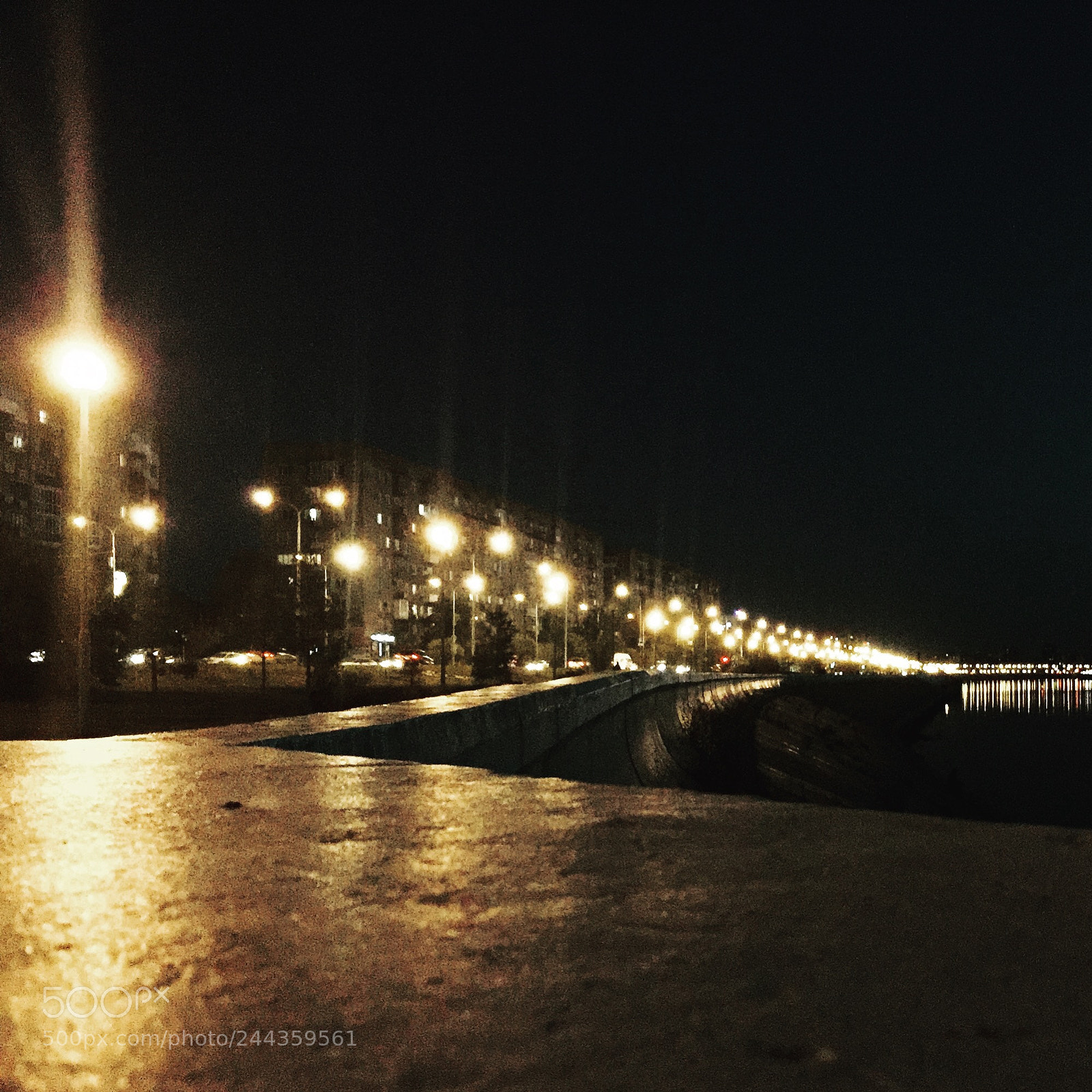 Apple iPhone 6 sample photo. Evening lights photography