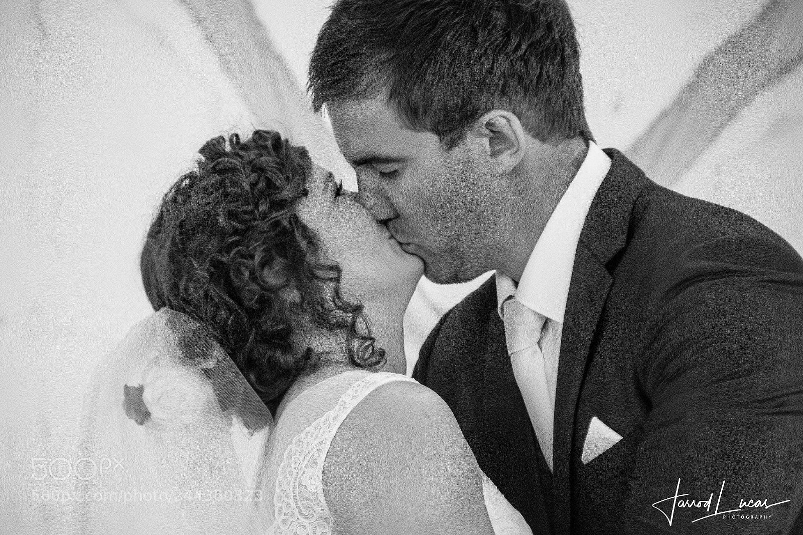 Canon EOS 7D Mark II sample photo. Sealed with a kiss photography
