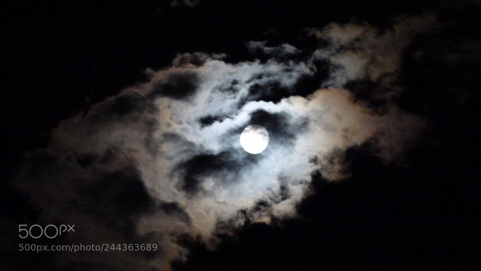 Panasonic Lumix DMC-FZ40 (Lumix DMC-FZ45) sample photo. Moon photography