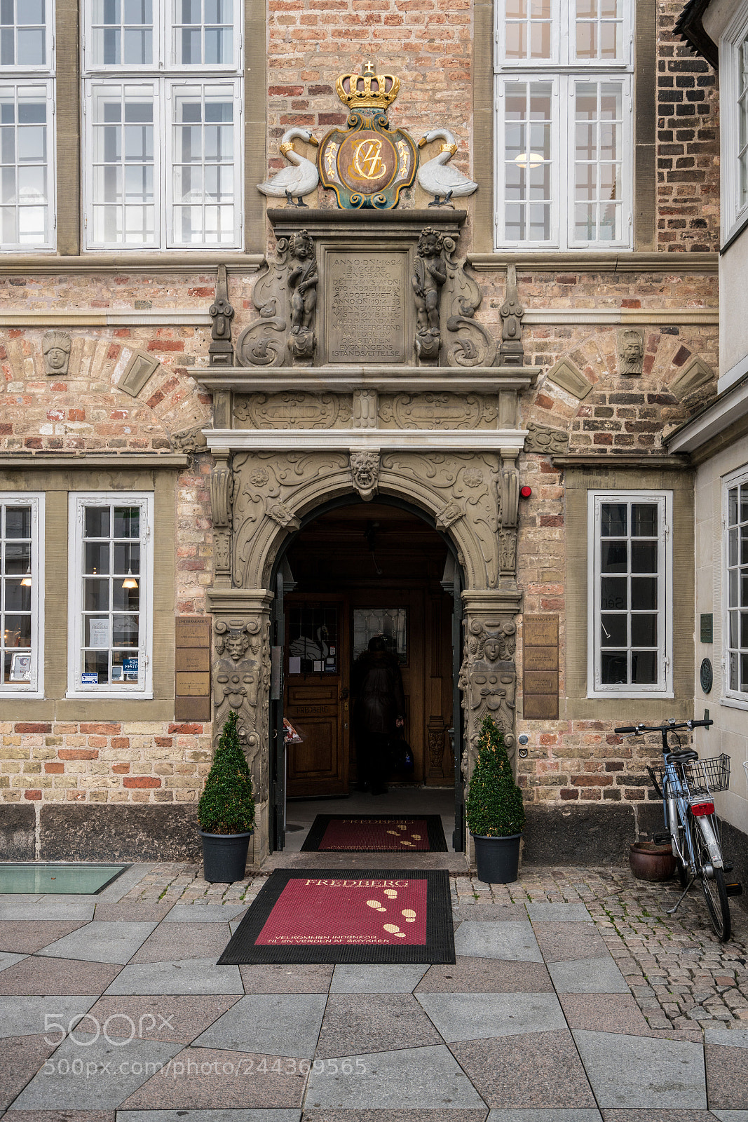 Sony a7R II sample photo. Jen bang house in photography