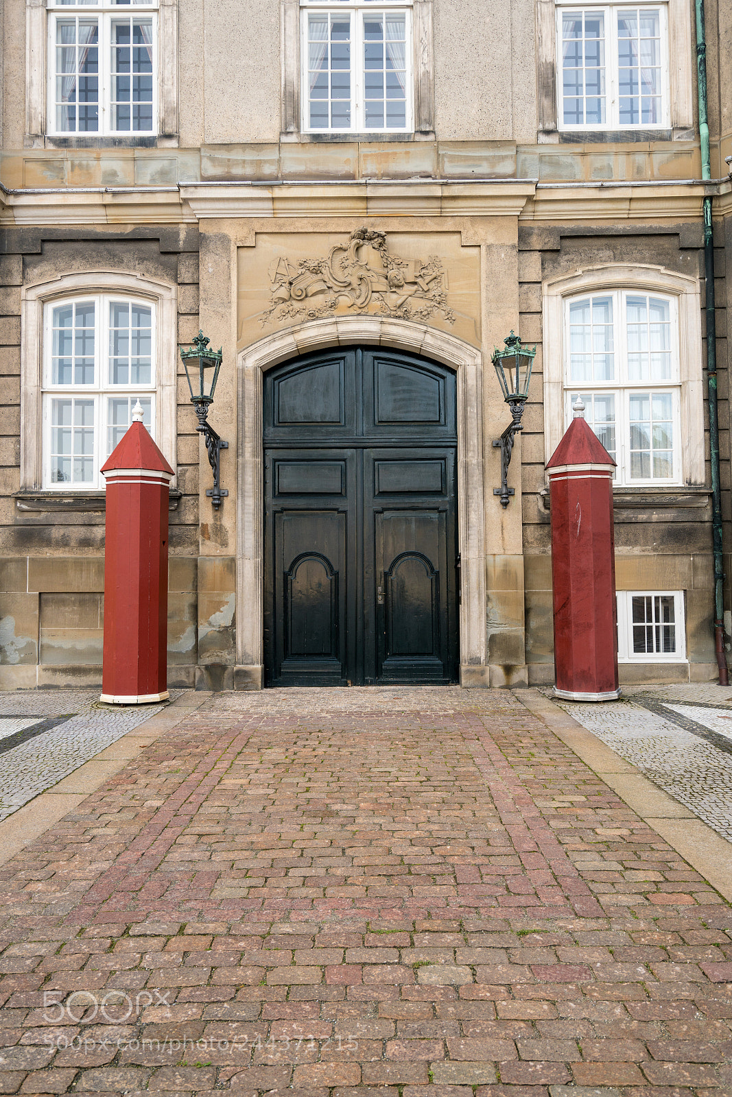 Sony a7R II sample photo. Amalienborg palace in copenhagen photography
