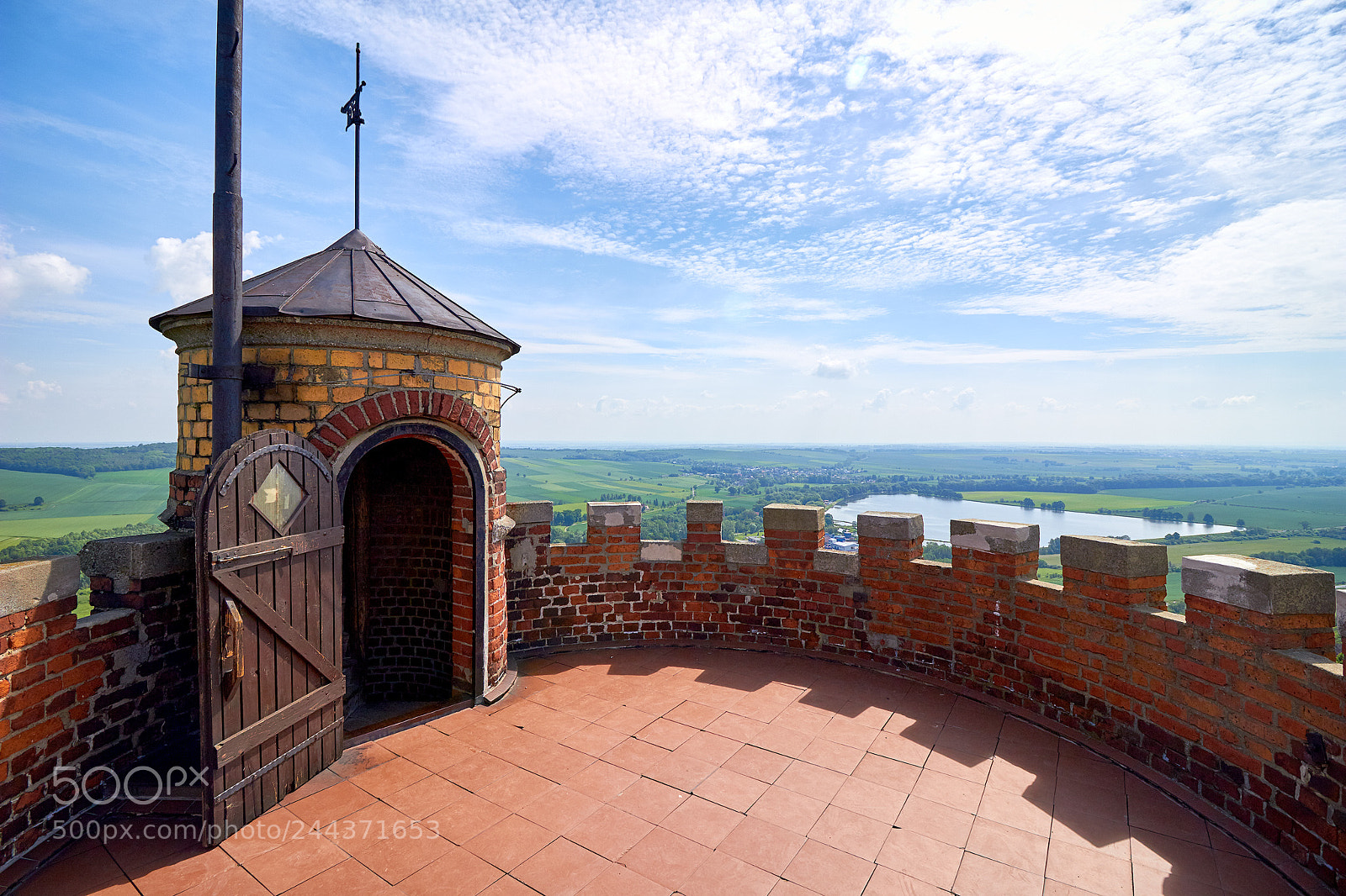 Canon EOS 100D (EOS Rebel SL1 / EOS Kiss X7) sample photo. Lookout tower cvil n photography