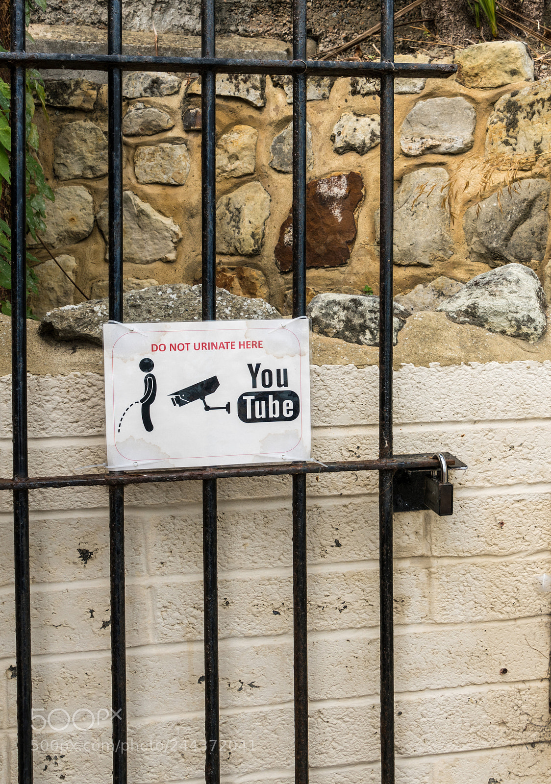 Sony a7R II sample photo. Funny sign warning of photography
