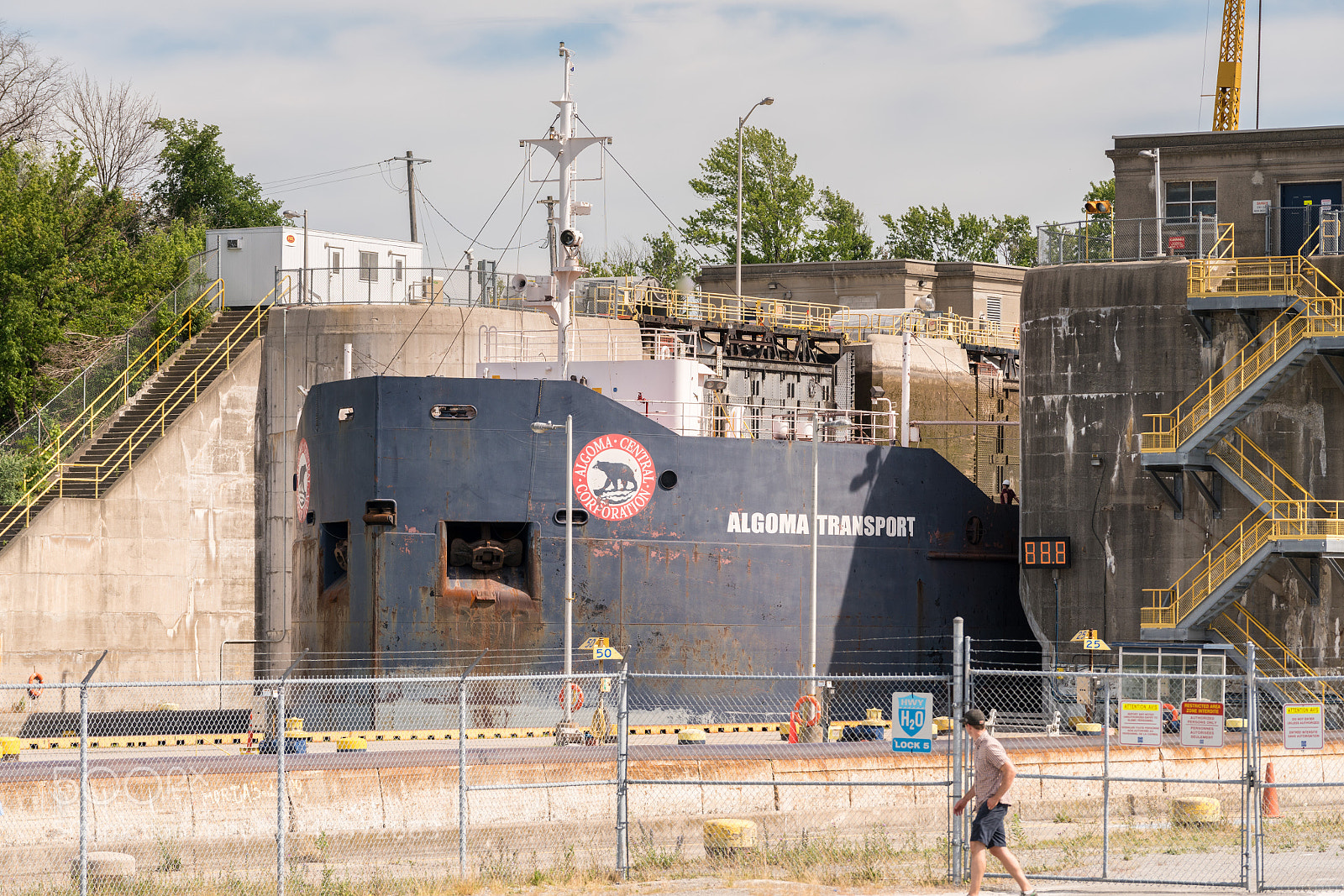 Sony a7R II sample photo. Lock 5 on welland photography