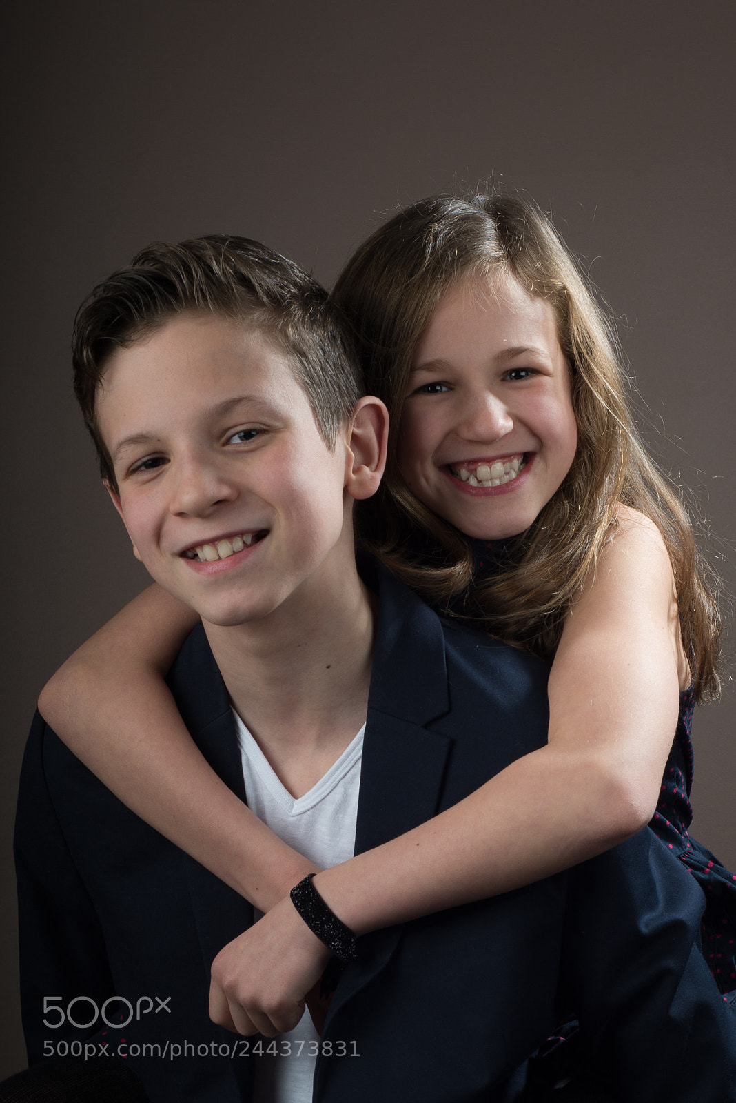 Nikon D610 sample photo. Happy siblings a little photography