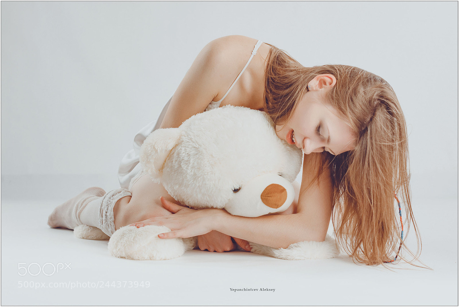 Canon EOS 60D sample photo. Girl with teddy bear photography