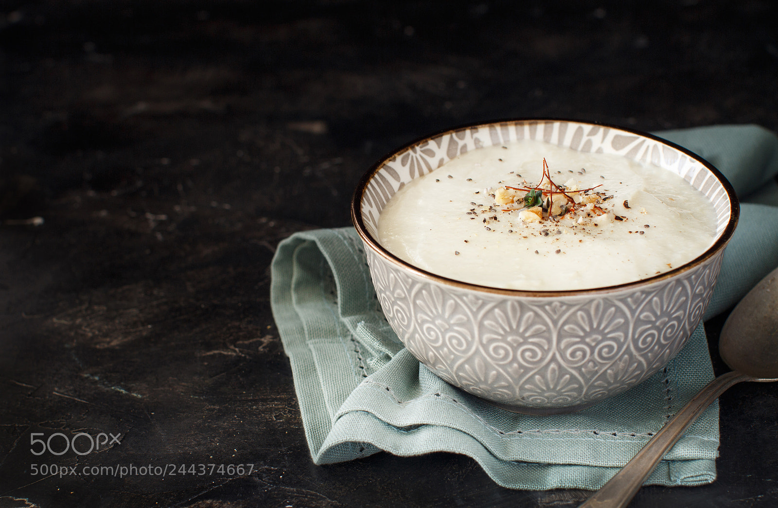Canon EOS 650D (EOS Rebel T4i / EOS Kiss X6i) sample photo. Creamy cauliflower soup photography