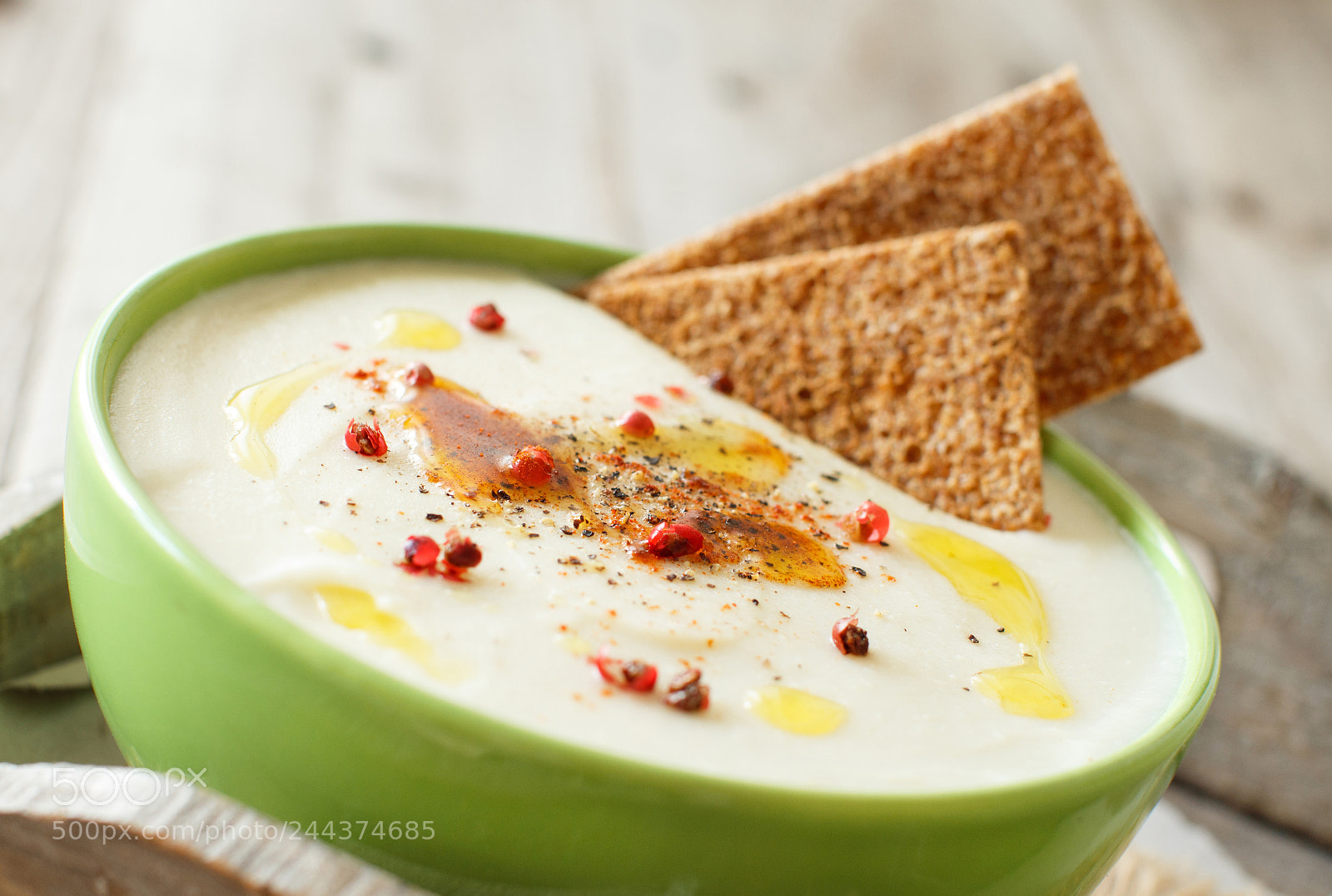 Canon EOS 650D (EOS Rebel T4i / EOS Kiss X6i) sample photo. Creamy cauliflower soup photography