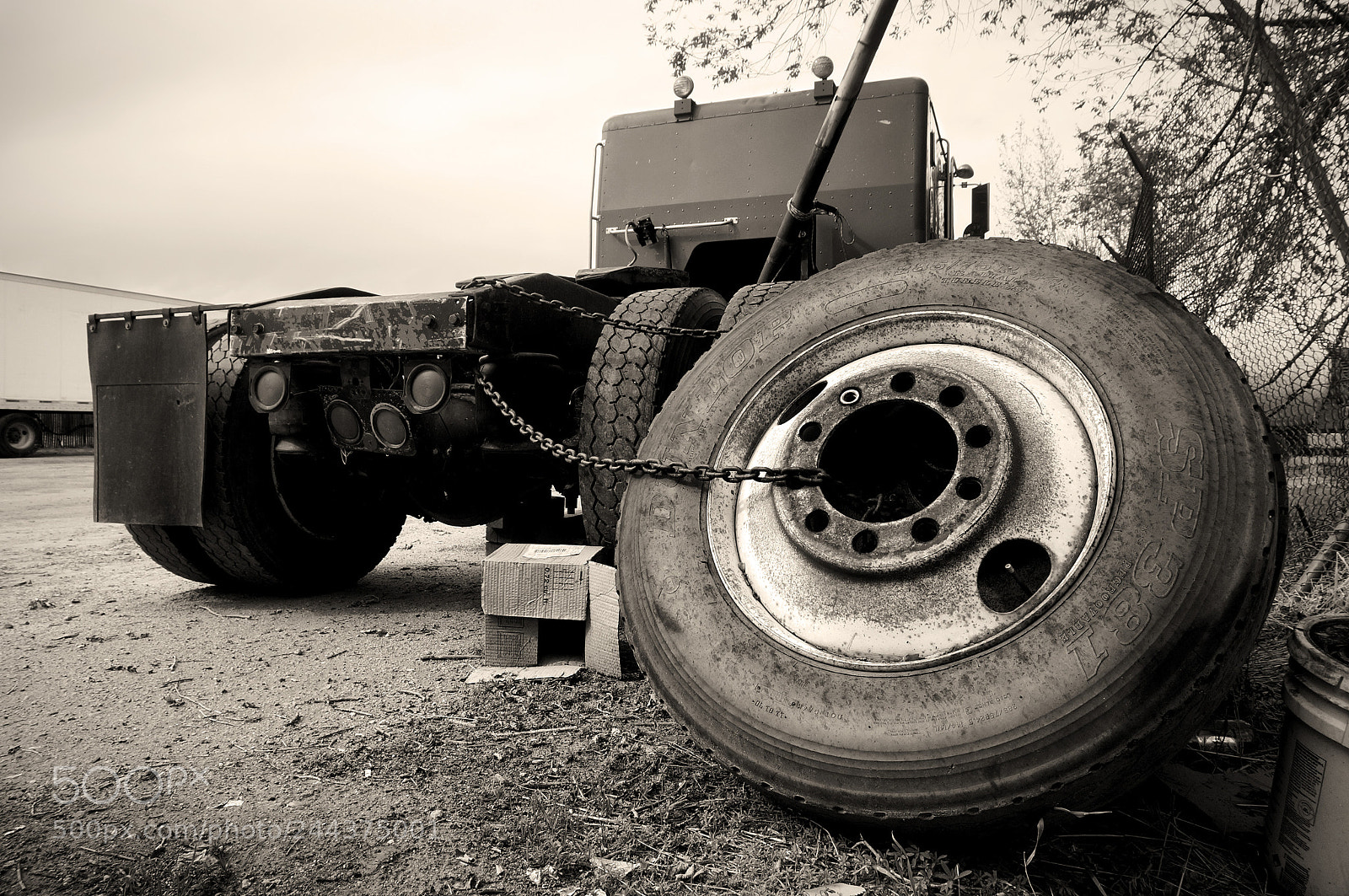 Sony Alpha NEX-3N sample photo. Wheel photography