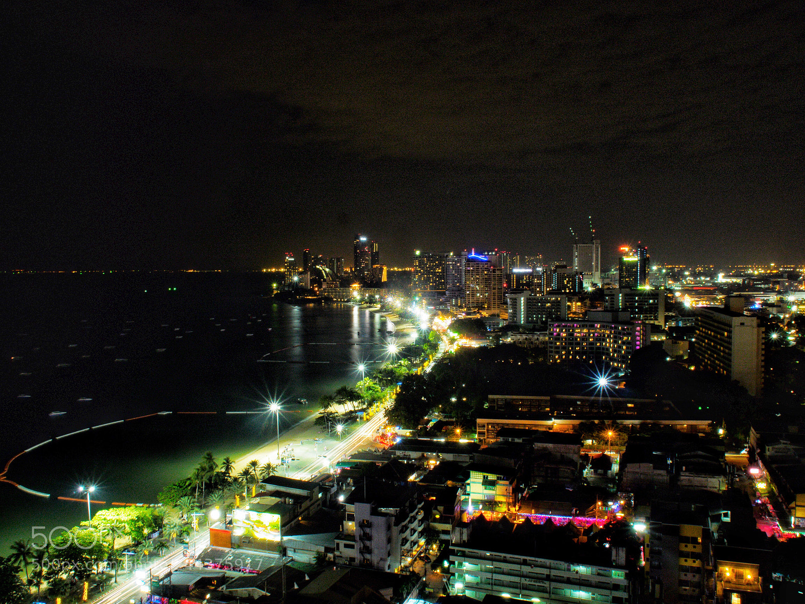 Olympus OM-D E-M10 sample photo. Pattaya beach at night photography