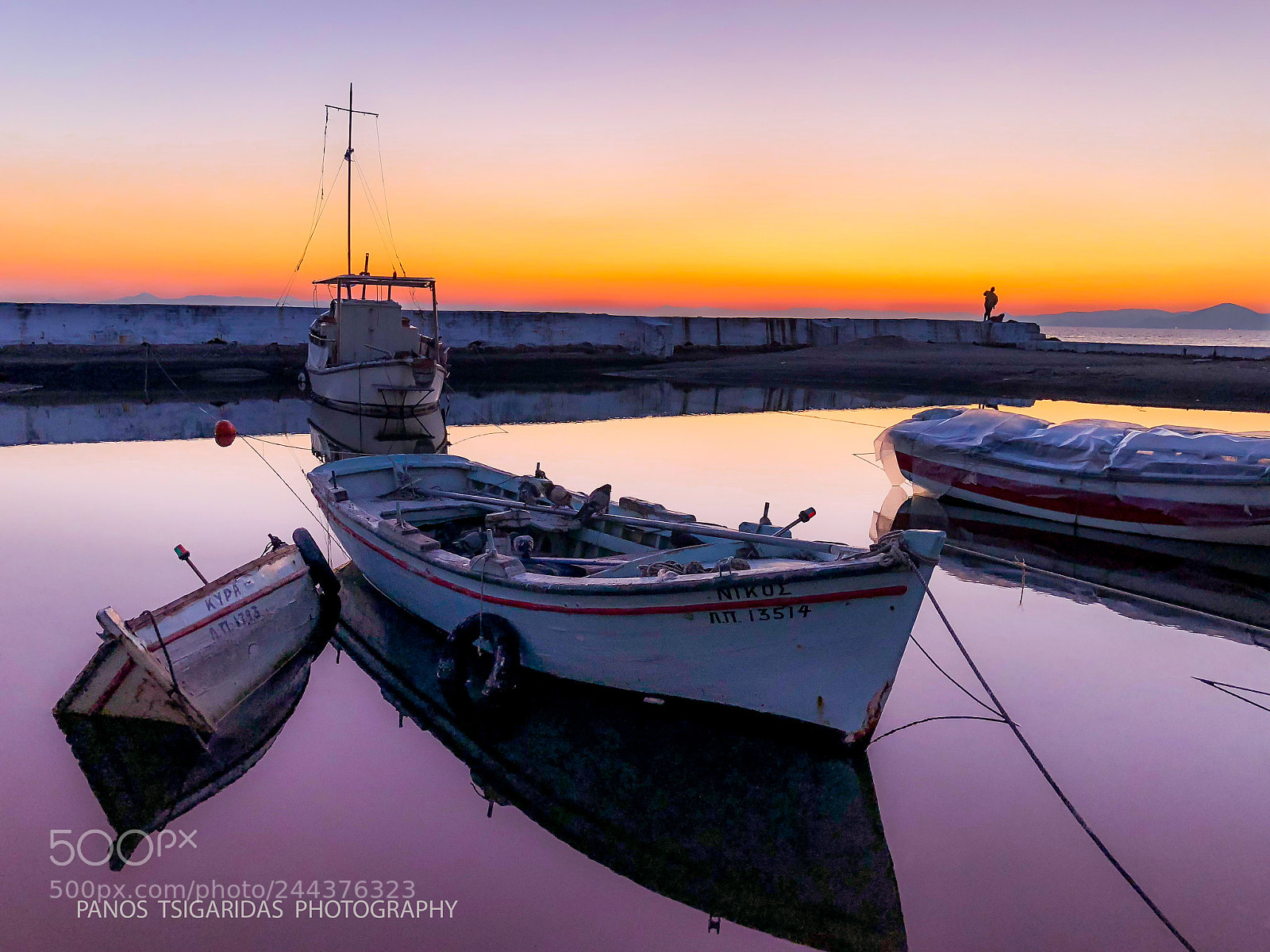 Apple iPhone 8 Plus sample photo. Boats in sunset light photography