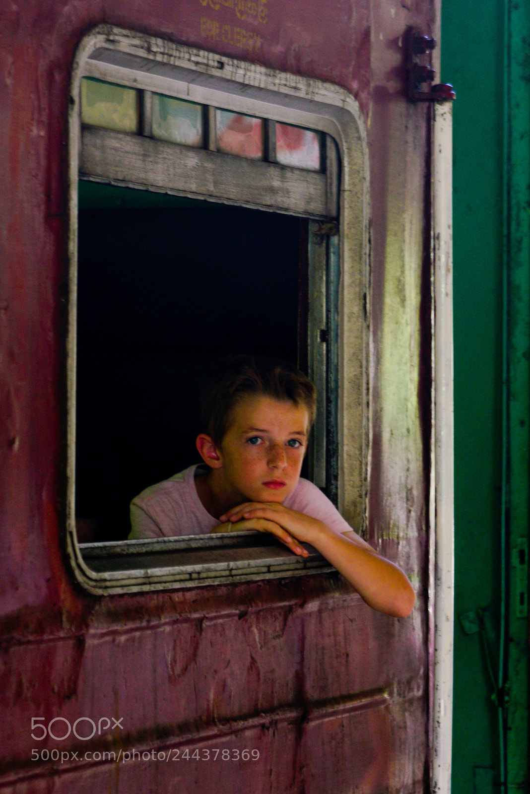 Sony a7R II sample photo. Young traveller photography