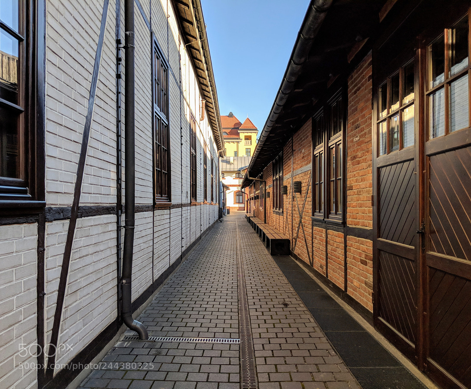 Google Pixel 2 XL sample photo. Untitled photography