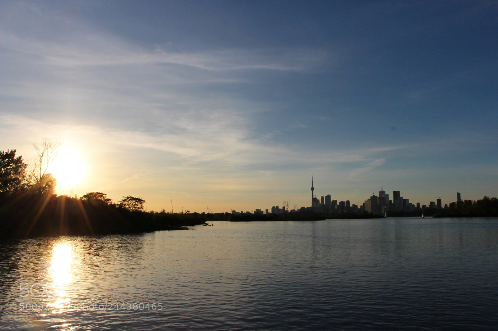 Canon EOS 650D (EOS Rebel T4i / EOS Kiss X6i) sample photo. Summer shot of toronto photography
