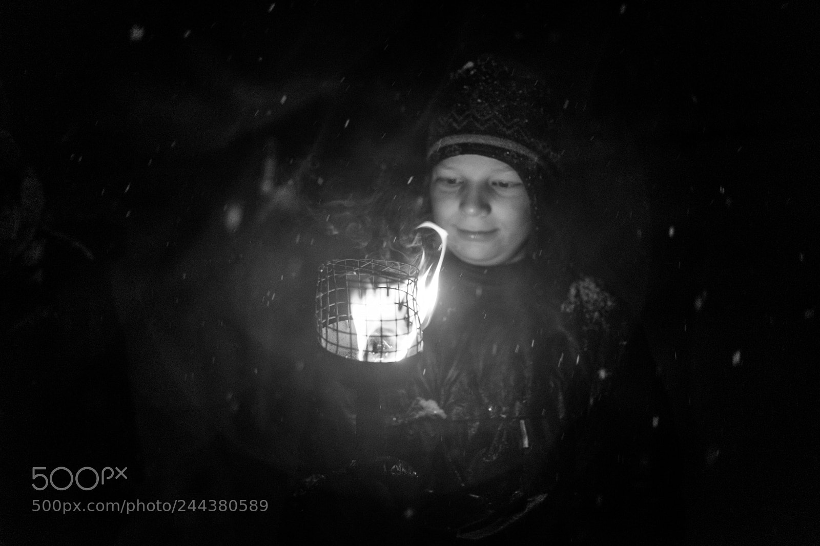 Sony a7 II sample photo. Torch in middle of photography
