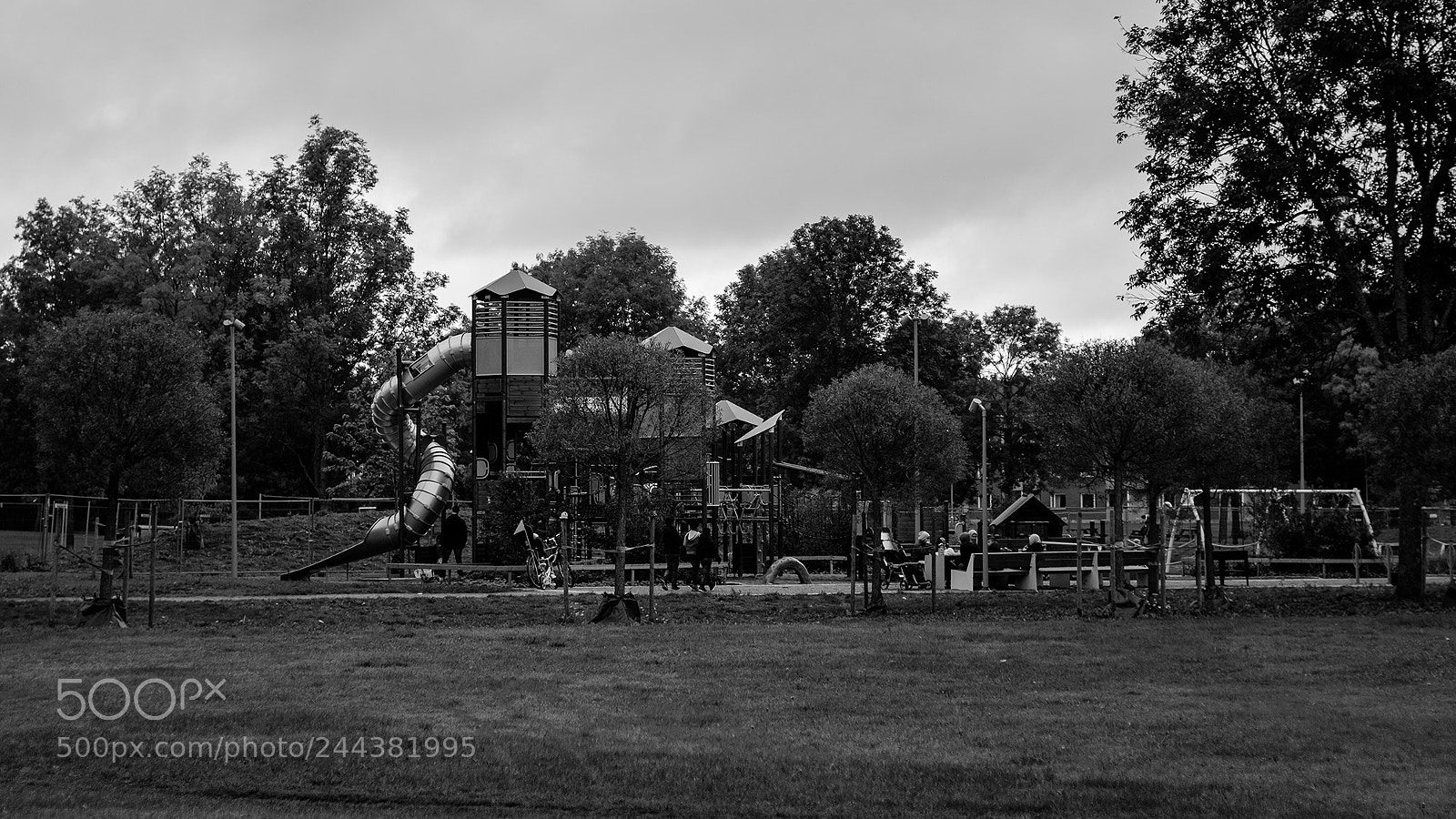 Fujifilm X-T10 sample photo. Playground in silver photography