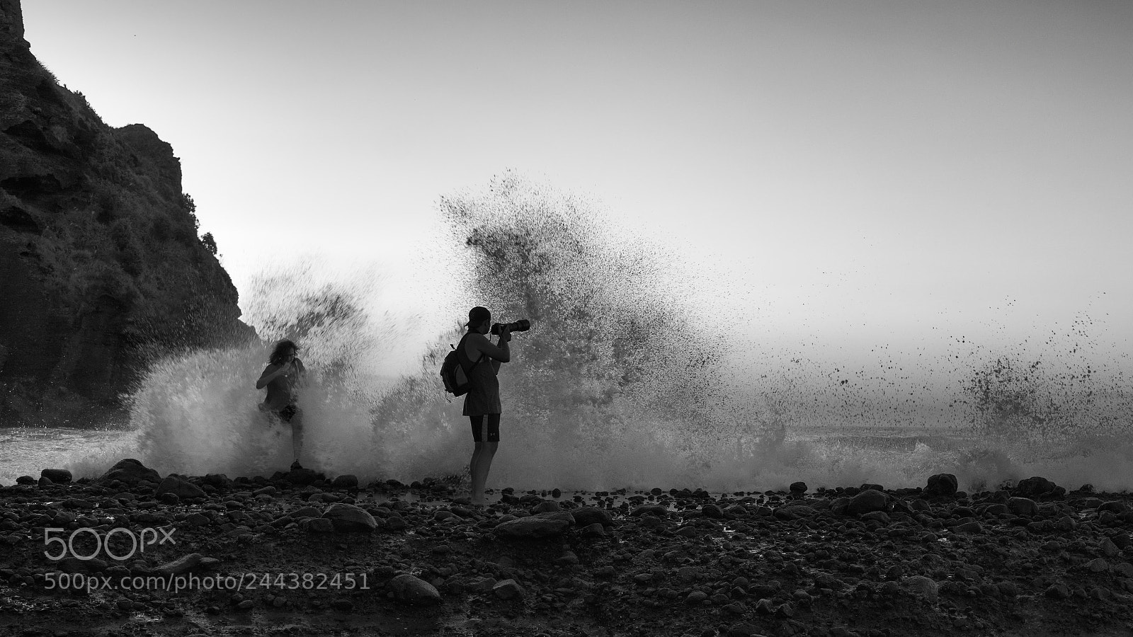 Fujifilm X-Pro2 sample photo. In harms way photography