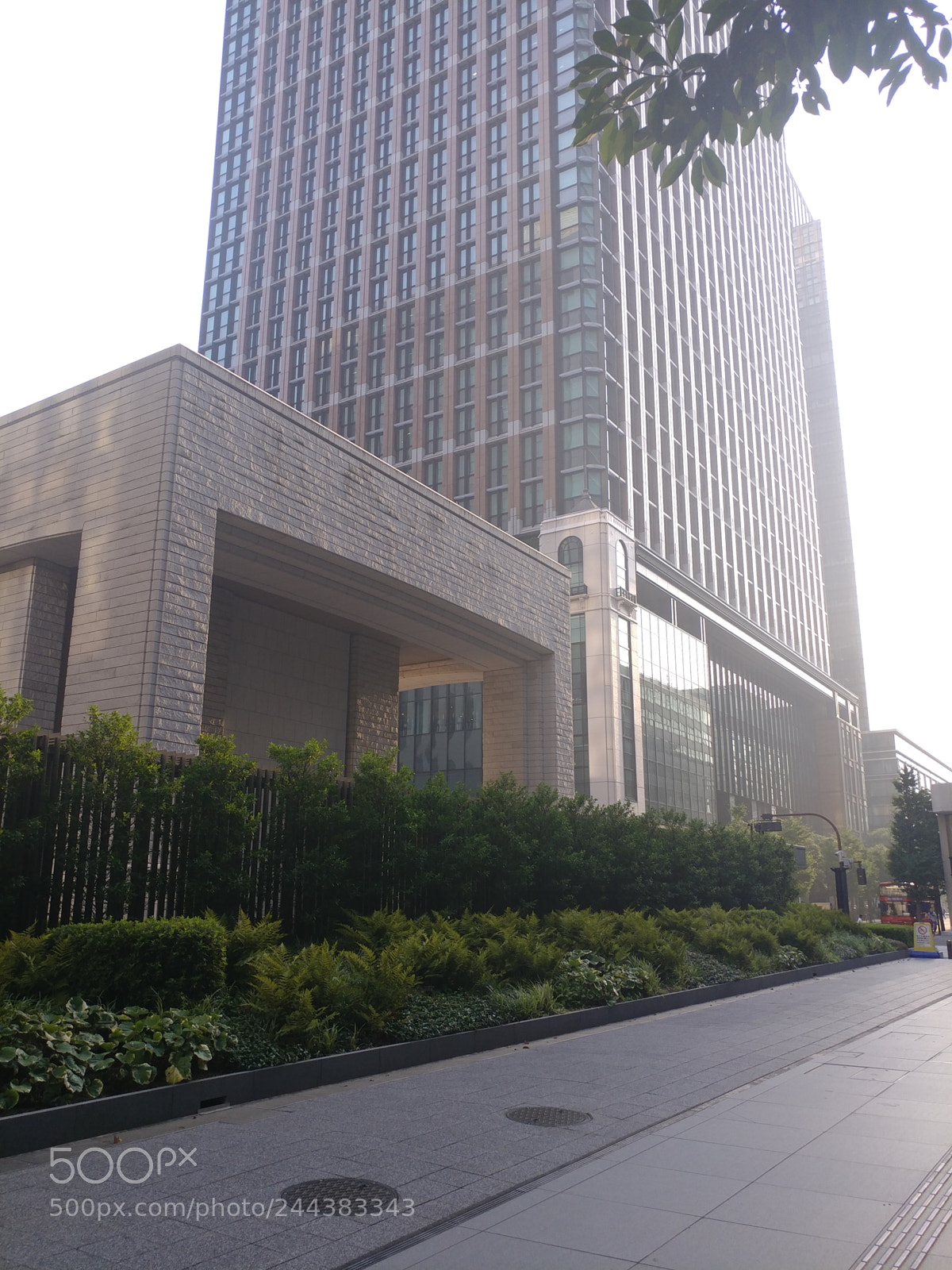 LG V20 sample photo. Heavy buildings photography