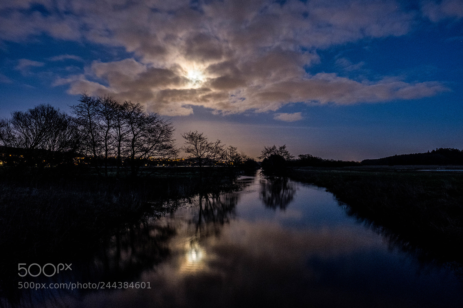 Fujifilm X-T2 sample photo. Night by the river. photography