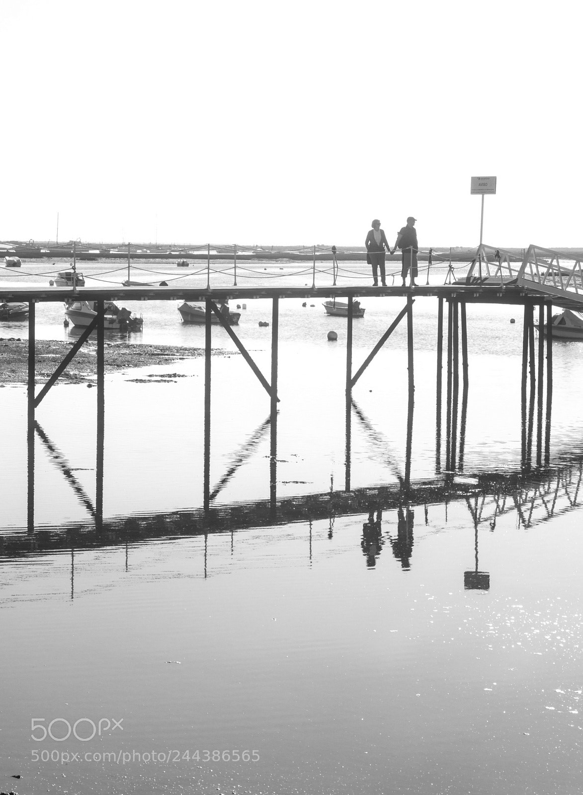 Fujifilm X10 sample photo. Faro photography