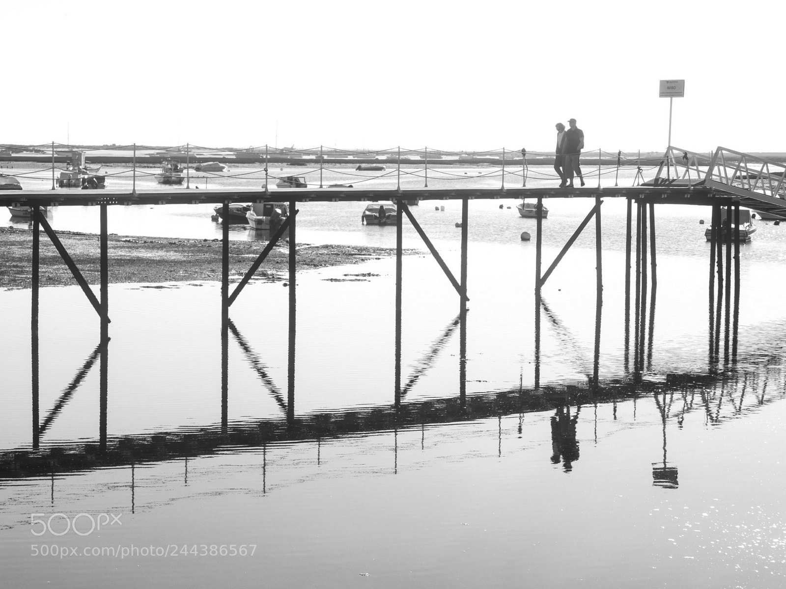 Fujifilm X10 sample photo. Faro photography