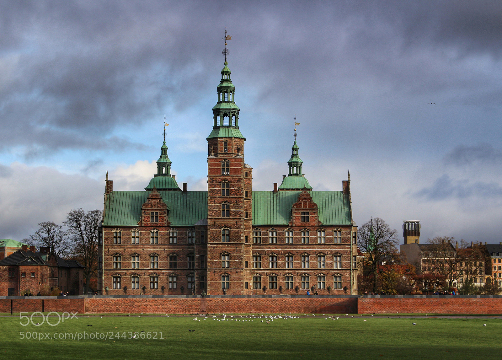 Canon EOS 100D (EOS Rebel SL1 / EOS Kiss X7) sample photo. Copenhagen castle photography