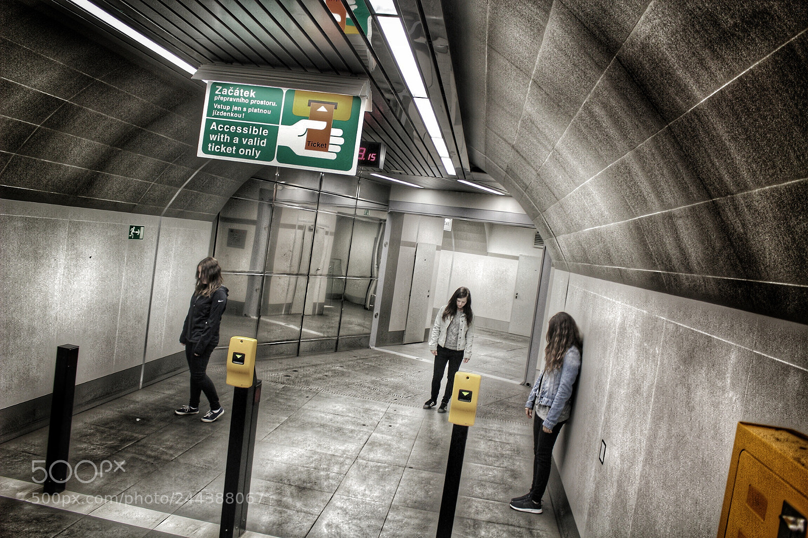 Canon EOS 100D (EOS Rebel SL1 / EOS Kiss X7) sample photo. Ghosts in underground photography