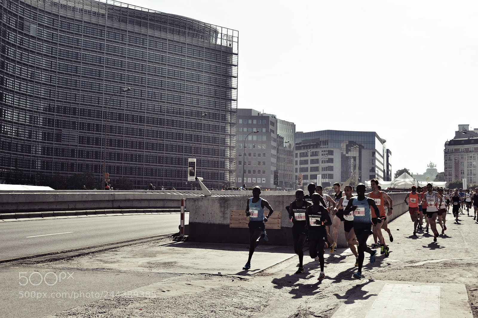 Nikon D3100 sample photo. City run photography