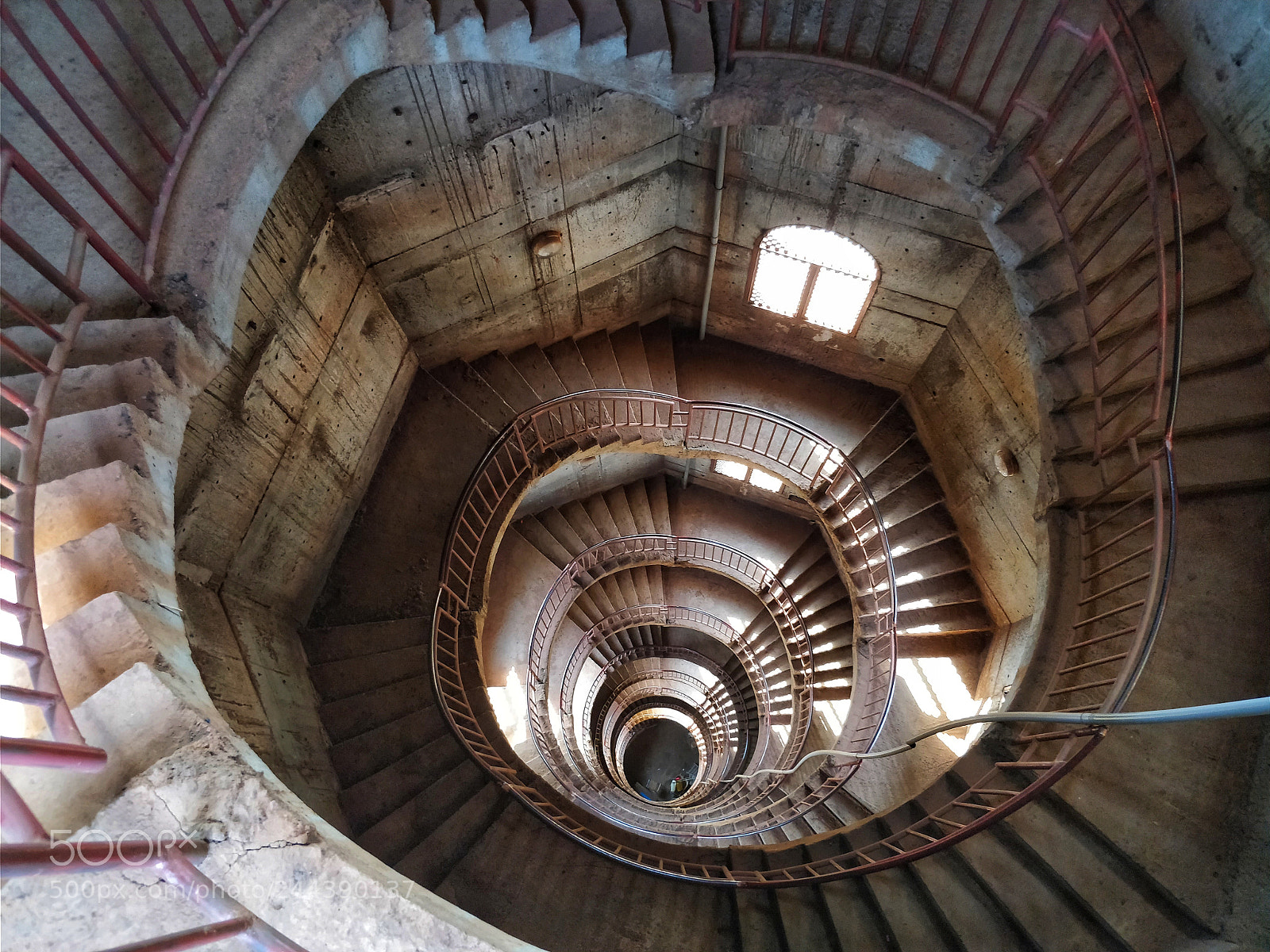 OnePlus 5T sample photo. The tower photography