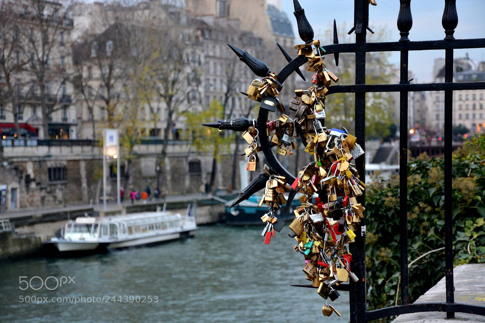 Nikon D7100 sample photo. Keylocks on a bridge photography