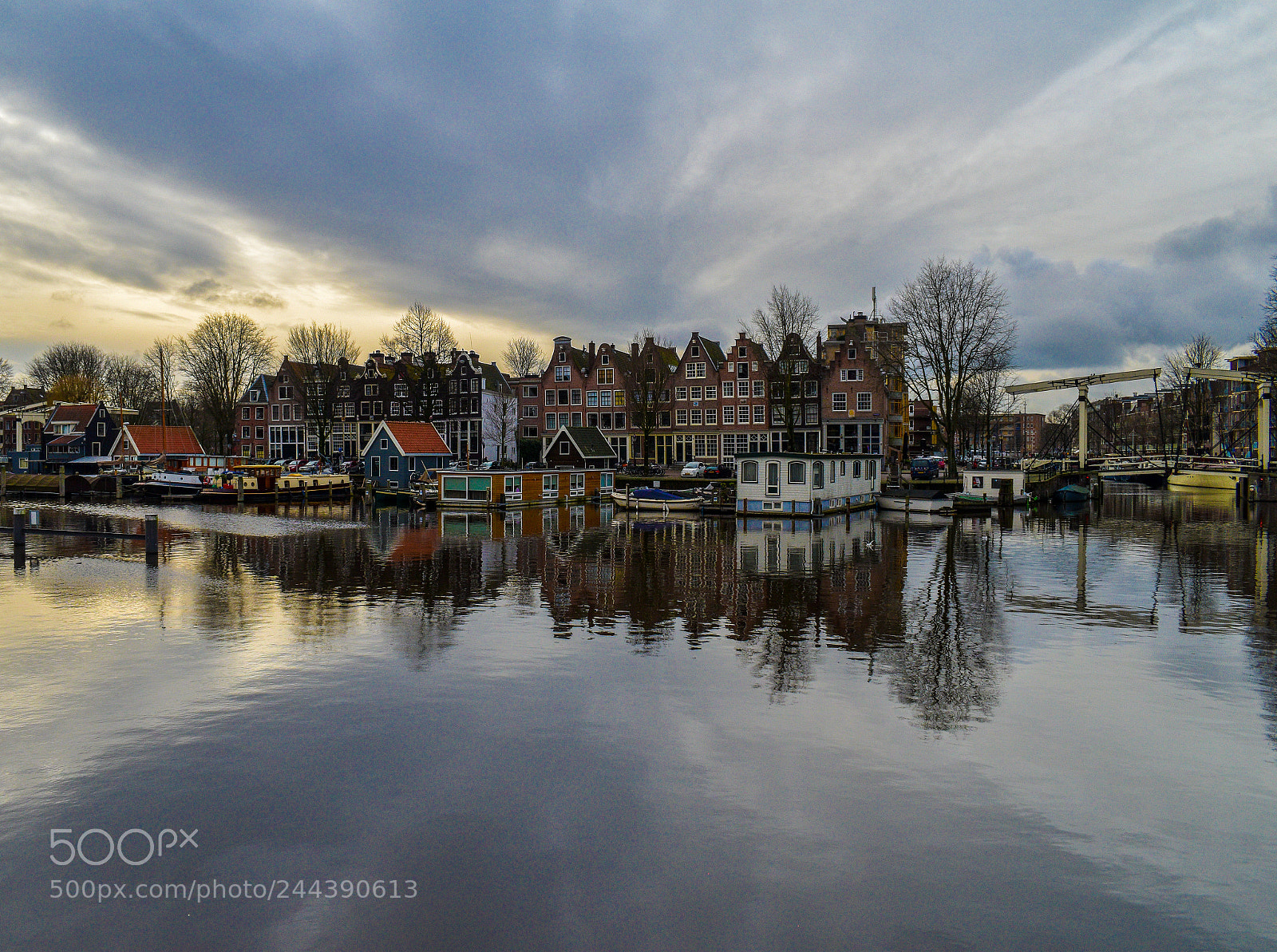 Nikon D5600 sample photo. Amsterdam townhouse refelction photography