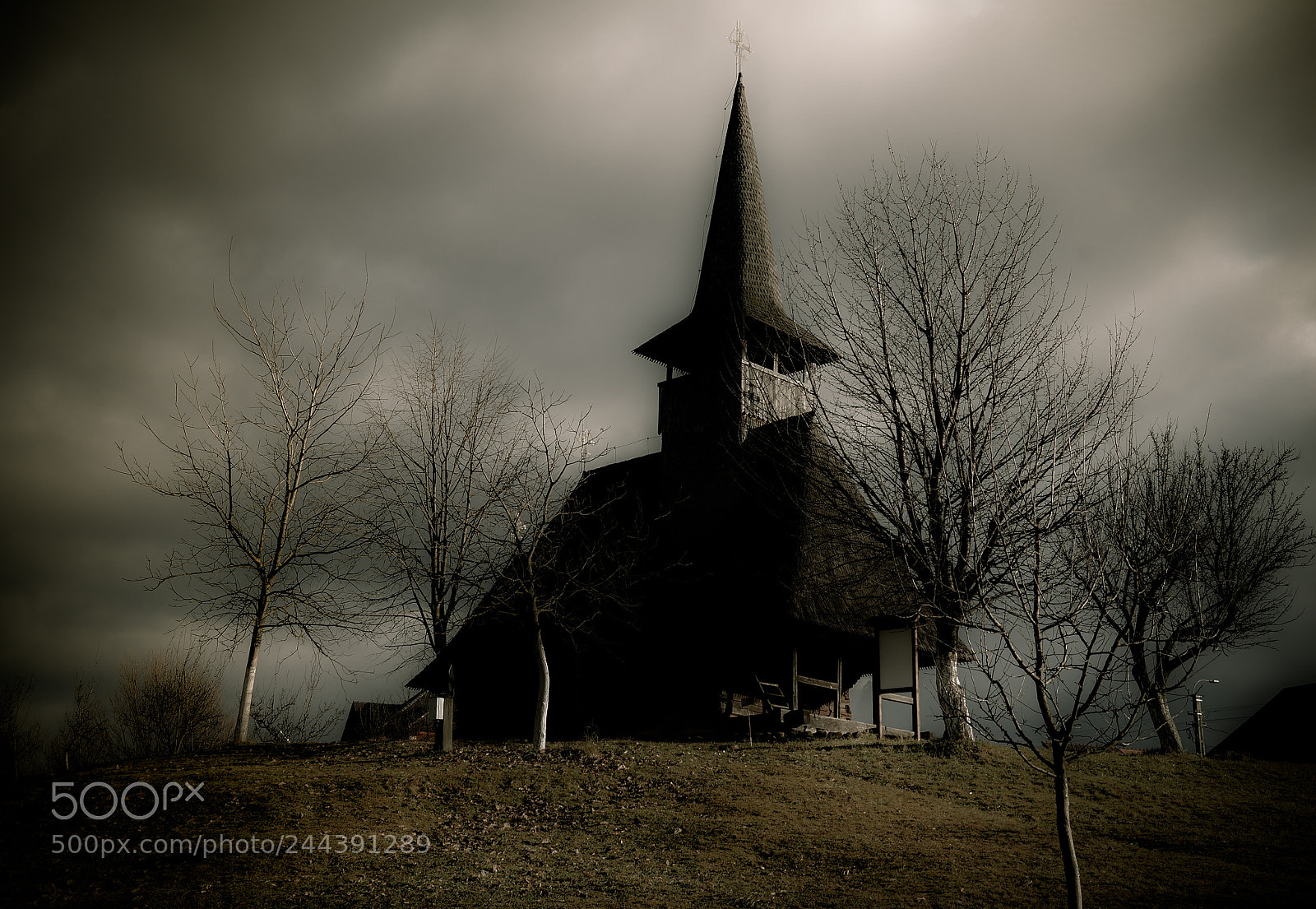 Sony Alpha NEX-5R sample photo. Forgotten church photography