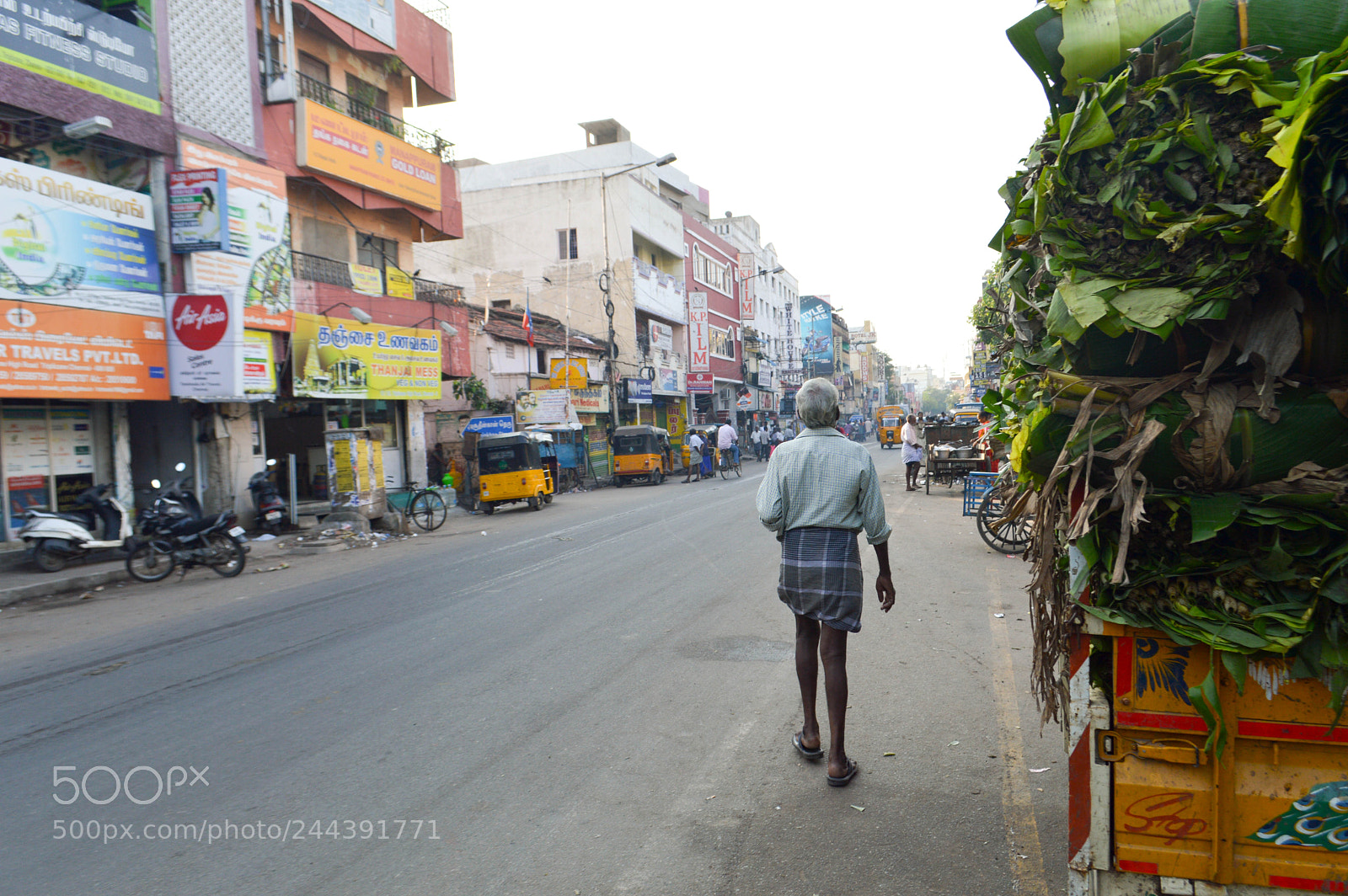 Nikon D3200 sample photo. Walking in triplicane photography
