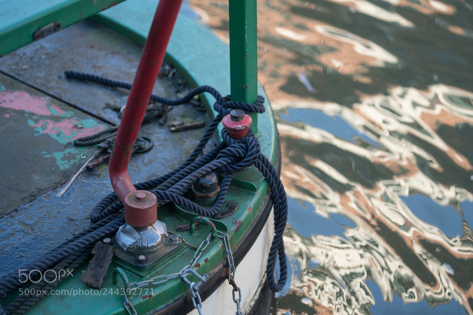 Sony a7R II sample photo. Green boat and rope photography