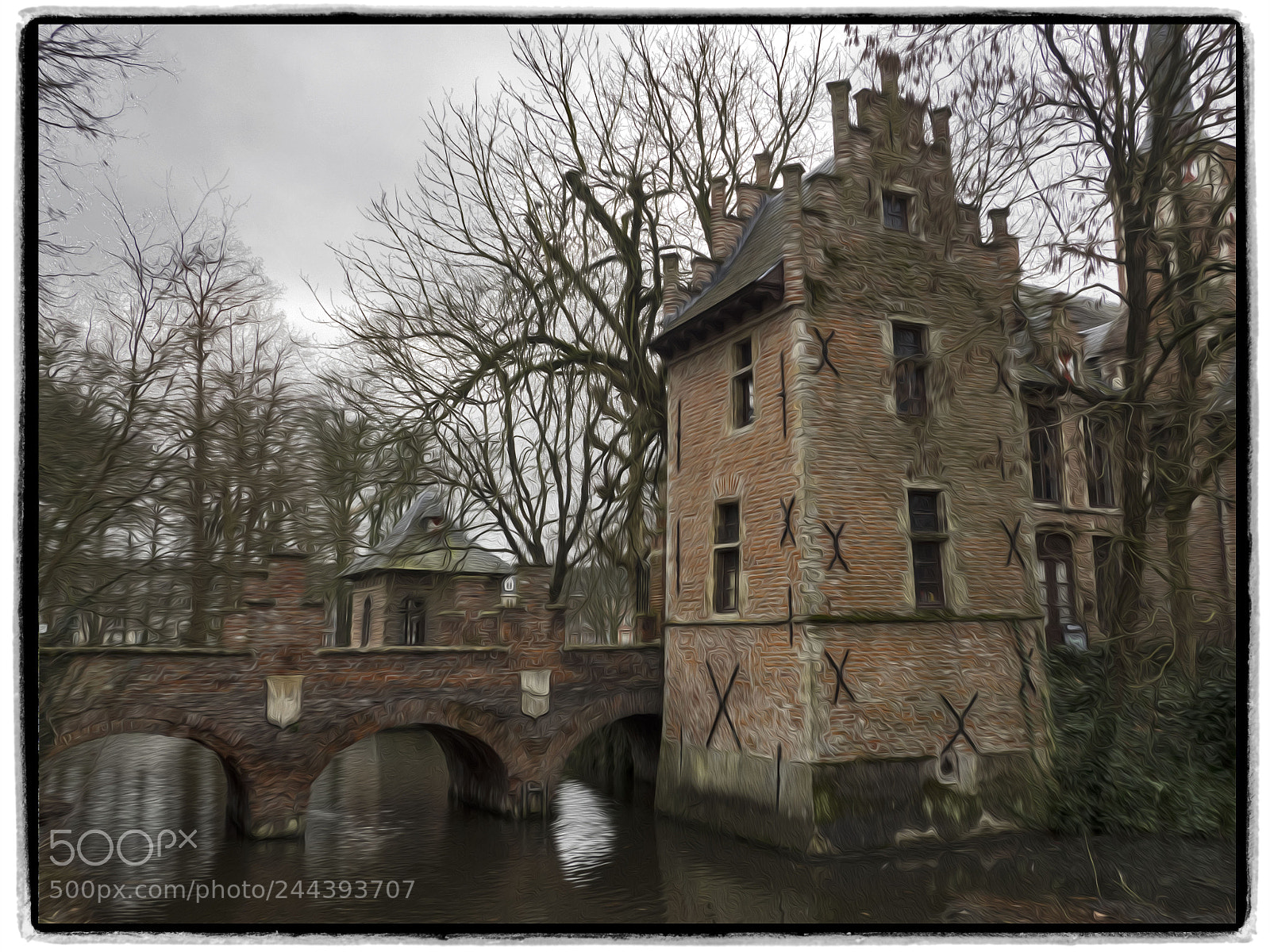 Olympus OM-D E-M1 sample photo. Moated castle "walburg" photography