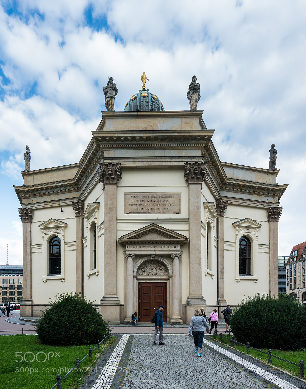 Sony a7R II sample photo. Neue kirche in berlin photography