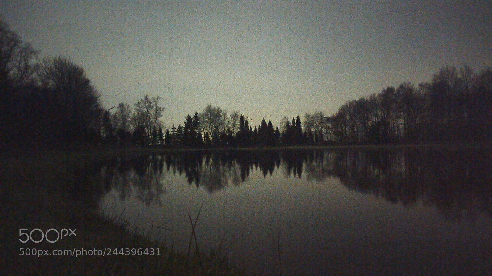 Samsung Galaxy S6 sample photo. Reflection by night photography