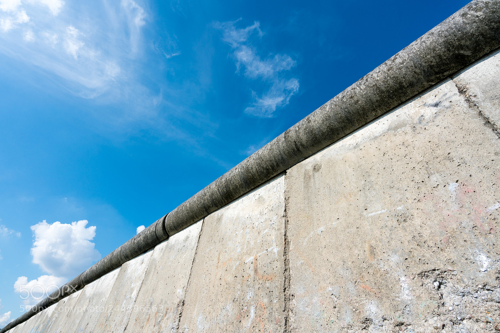 Sony a7R II sample photo. Top of berlin wall photography