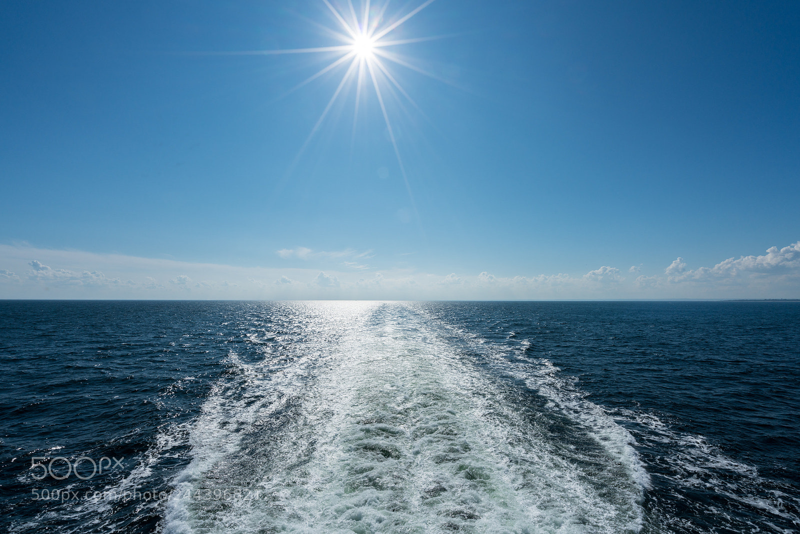Sony a7R II sample photo. Sun shining over the photography