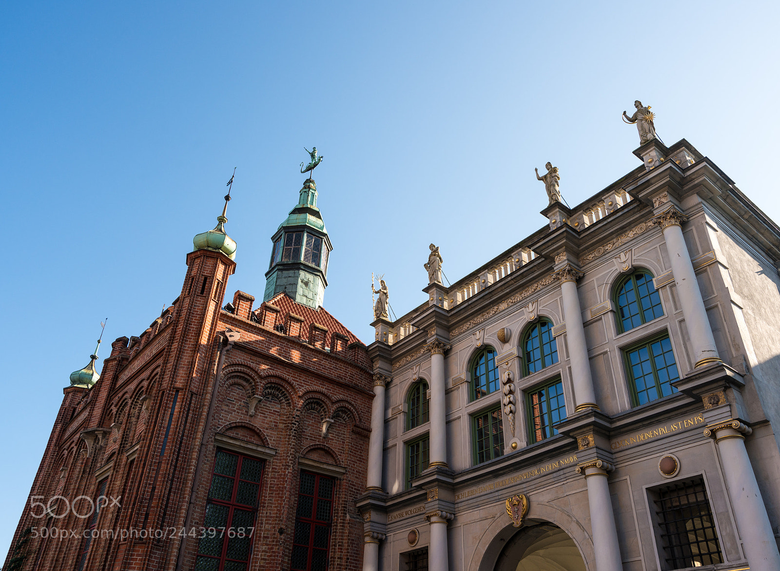 Sony a7R II sample photo. Golden gate in gdansk photography