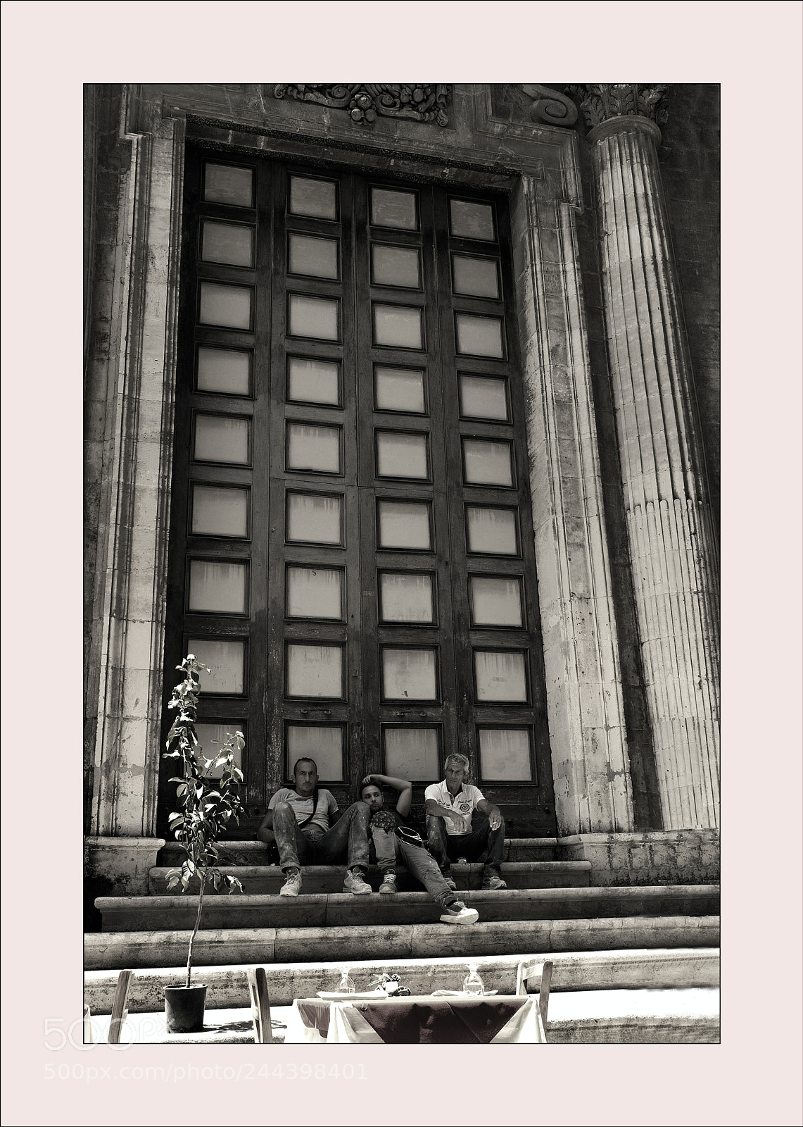 Fujifilm X-T2 sample photo. Sicilian workers in the photography