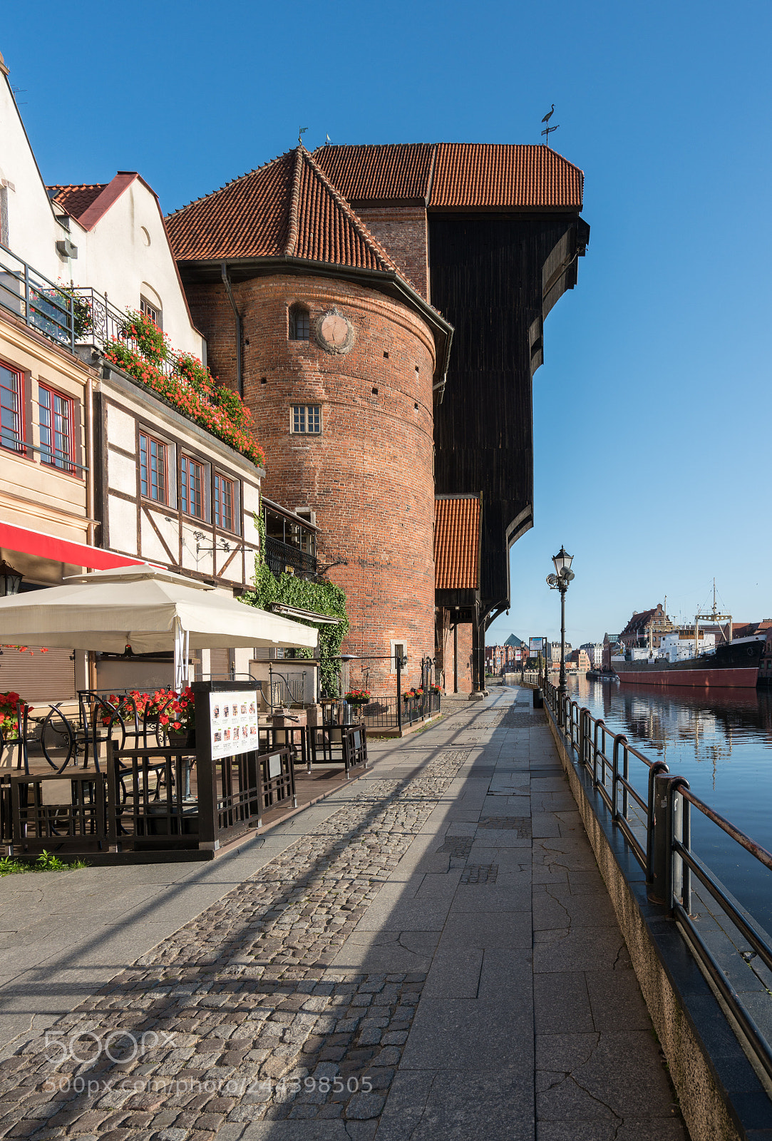 Sony a7R II sample photo. Gdansk treadwheel crane in photography