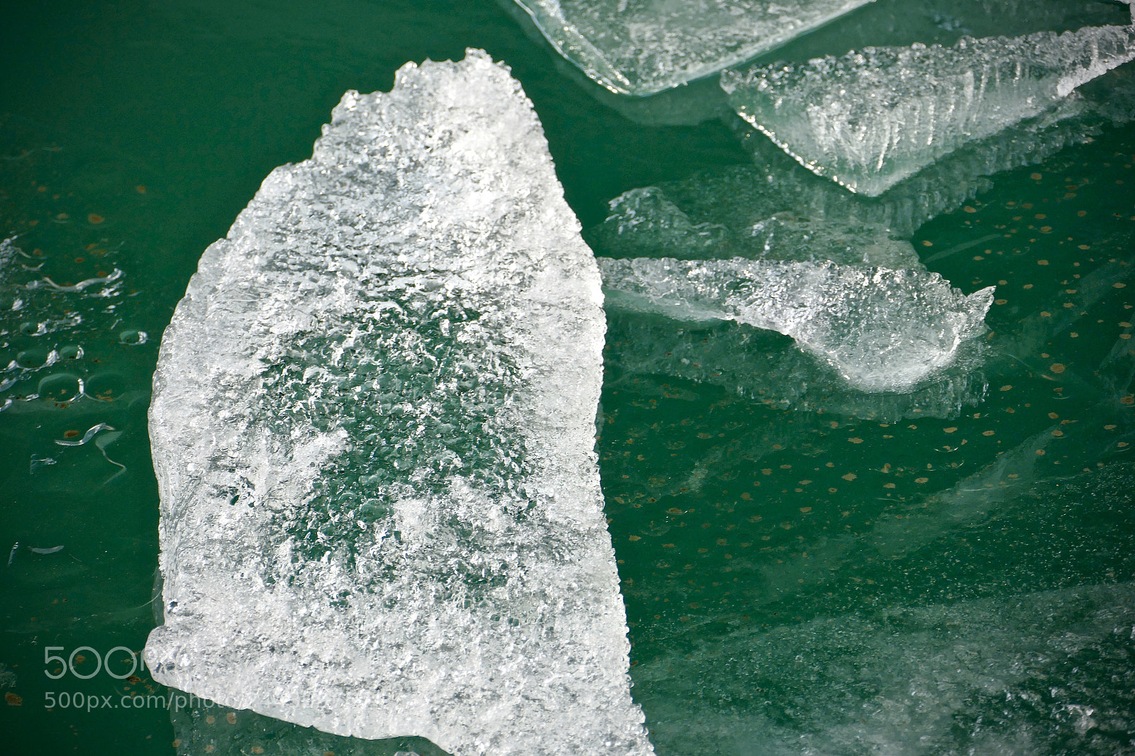 Panasonic Lumix DMC-FZ1000 sample photo. Icy waters in the photography