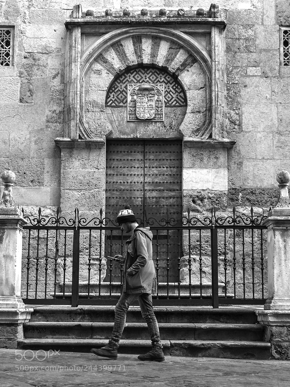 Olympus OM-D E-M1 sample photo. Puerta de san miguel photography