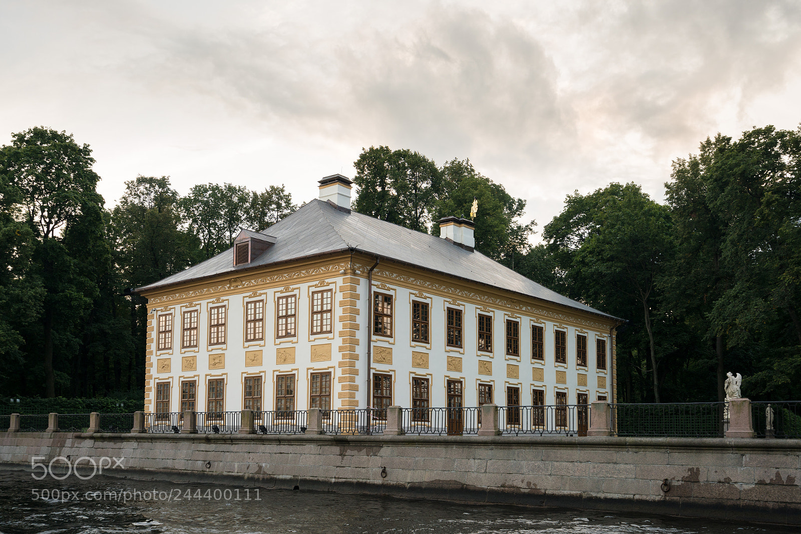 Sony a7R II sample photo. Summer palace and canals photography