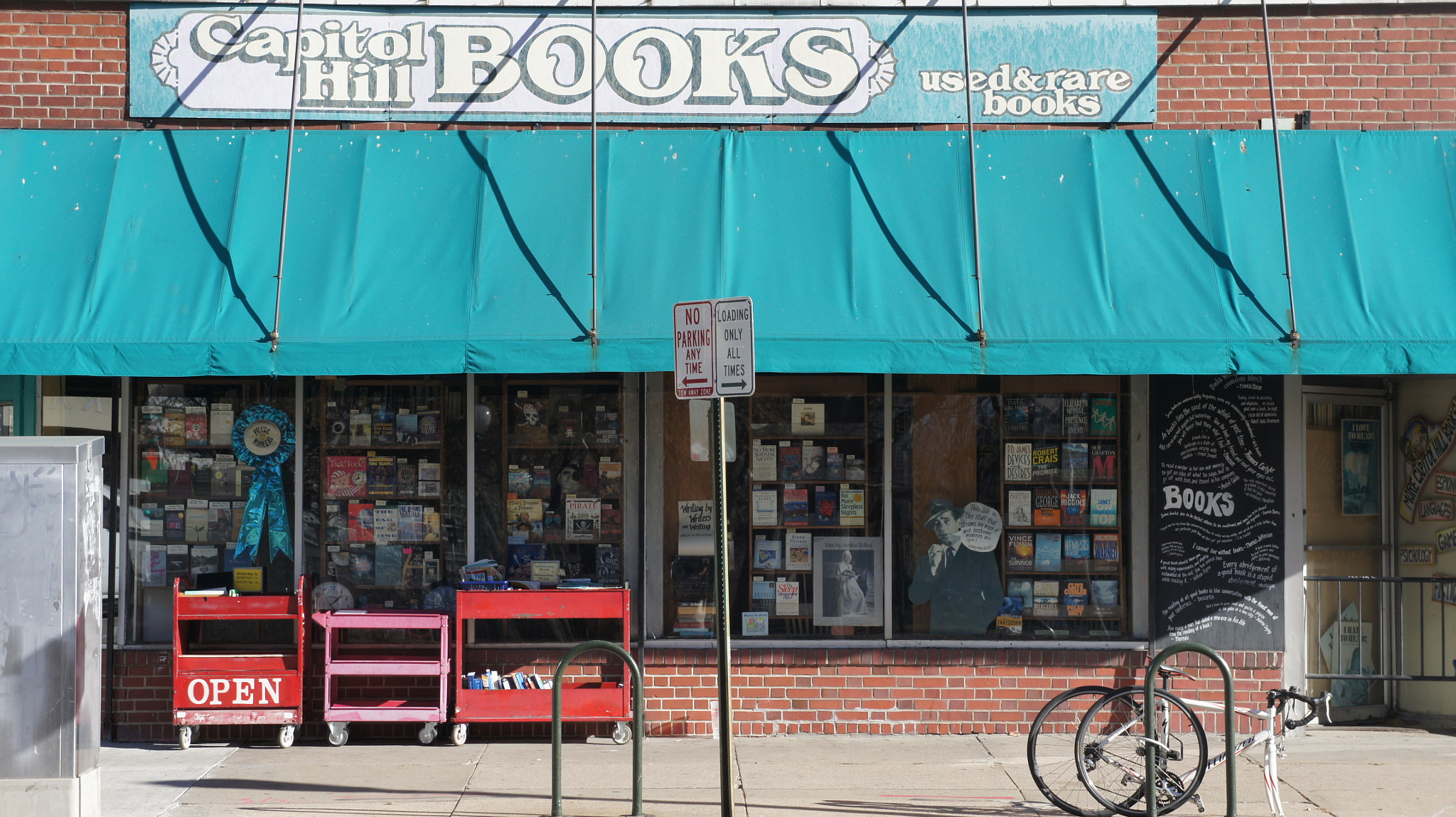 Sony E 18-55mm F3.5-5.6 OSS sample photo. Capitol hill bookshop photography